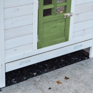 Ambiance large heeft een kunststof uitschuiflade