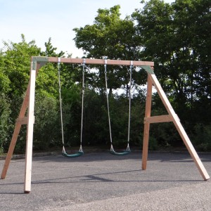 Schommel Subliem Hoog Dubbel met 2 kunststof zitjes - Douglashout - pastelgroen 360x270x243cm