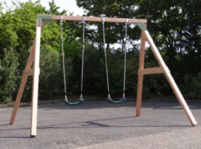 Schommel Subliem Hoog Dubbel met 2 kunststof zitjes - Douglashout - pastelgroen 360x270x243cm