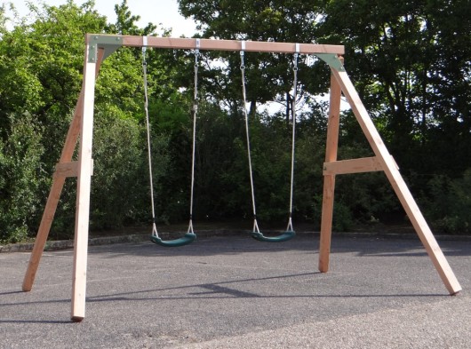 Schommel Subliem Hoog Dubbel met 2 kunststof zitjes - Douglashout - pastelgroen 360x270x243cm