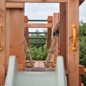 Speeltoestel Prairie + glijbanen, speelbrug & keuken Blue Rabbit · Douglashout op maat gezaagd hout