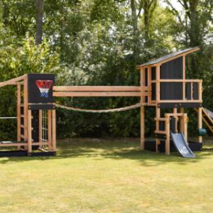 Speeltoestel Prairie is een combinatie van de Beach Hut, Crossfit, brug Wave DLX, @Ramp en @Platform
