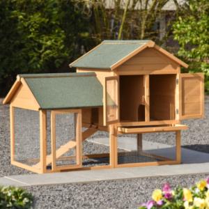 Konijnenhok Action met alle deuren en de lade open