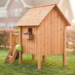 Een kijkje aan de achterkant van speelhuis Dream