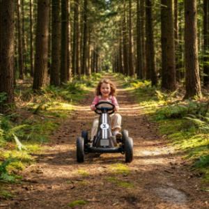 Stralend door het bos met de EXIT Foxy skelter Espresso Black