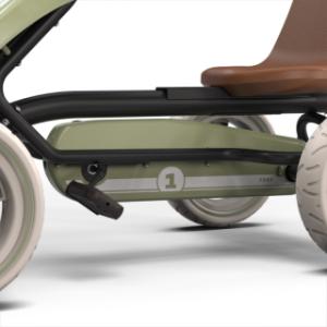 De EXIT Foxy skelter heeft een zwart stalen frame