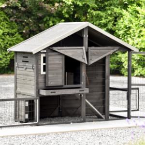 Konijnenhok Holiday Medium Black heeft vele handige deuren
