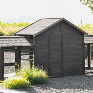Een kijkje aan de achterkant van het dubbele hok Holiday Medium Black