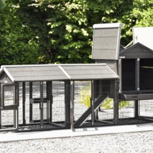 Het konijnenhok Prestige Small heeft vele deuren