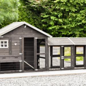 Konijnenhok Holiday Small Black is een aanwinst voor uw achtertuin