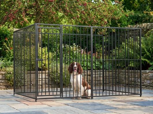 Hondenkennel met zwarte panelen 300x200x184cm