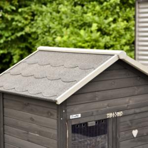 Kippenhok Prestige Medium is voorzien van zwart dakleer