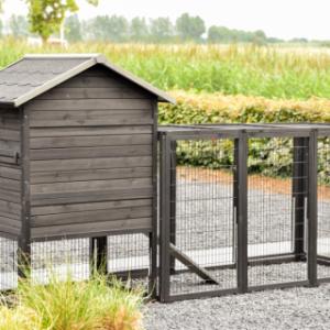 Een kijkje aan de achterkant van konijnenhok Prestige Medium Black