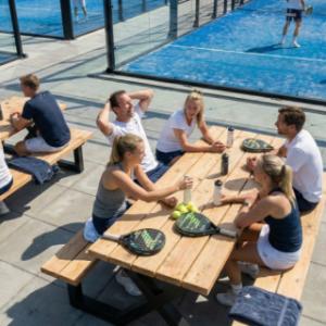 De picknicktafel is een perfecte aan winst voor op het terras!