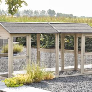 Een kijkje aan de achterkant van de dubbele ren Space Large Light-grey