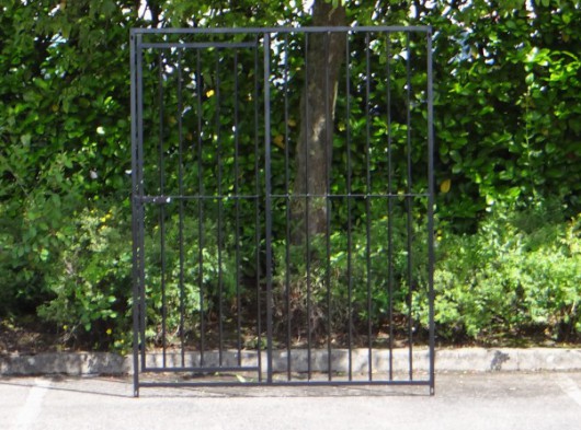 boeren Zuinig Gevoelig voor Kennelpaneel zwart met deur 150x184 cm