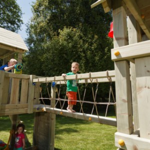 Bij het speeltoestel Garden wordt de @bridge meegeleverd