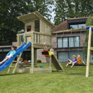 Het speeltoestel Beach hut hoog wordt geleverd inclusief montageset