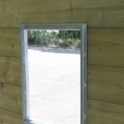 Raamframe met plexiglas