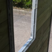 Frame met plexiglas