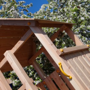 Het speeltoestel Kiosk hoog heeft een frisse look