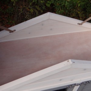 Konijnenhok Regular Small heeft een handige opbergruimte