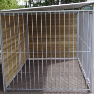 Hondenkennel Ferm gegalvaniseerd (zijaanzicht)