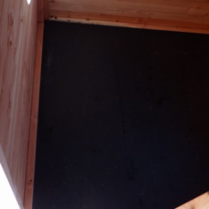 Binnenhok hondenkennel met vloertje