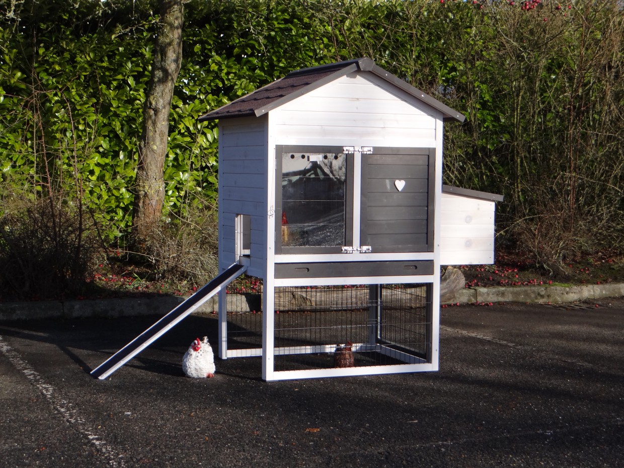 Kippenhok Prestige Medium White Met Legnest 132x90x150cm