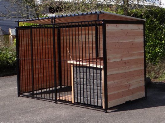 Hondenkennel FERM Zwart 300x150cm, inclusief dak en hondenhok Select